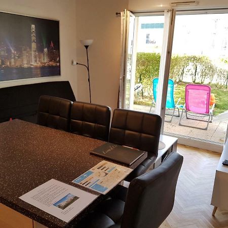 Appartement Avec Rez De Jardin A Disneyland Montevrain Bagian luar foto