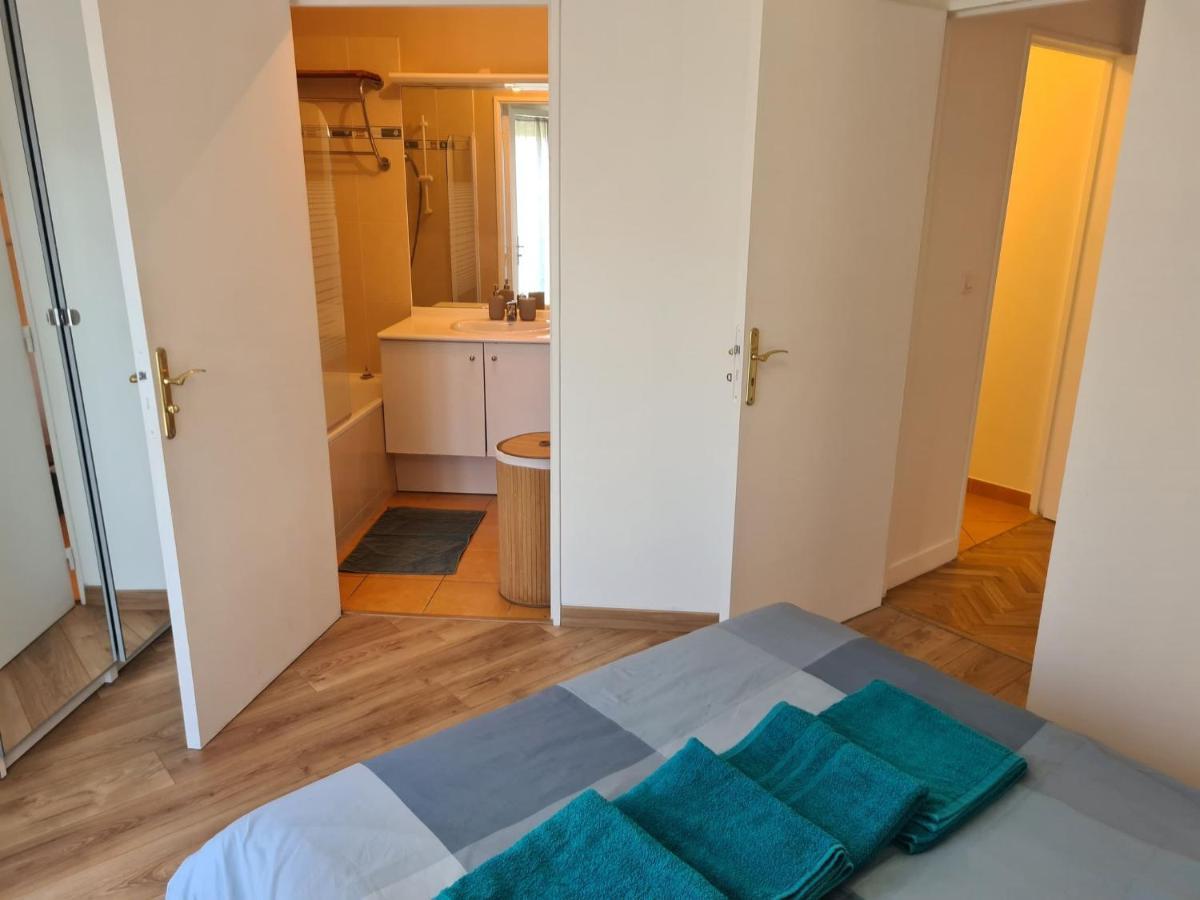 Appartement Avec Rez De Jardin A Disneyland Montevrain Bagian luar foto