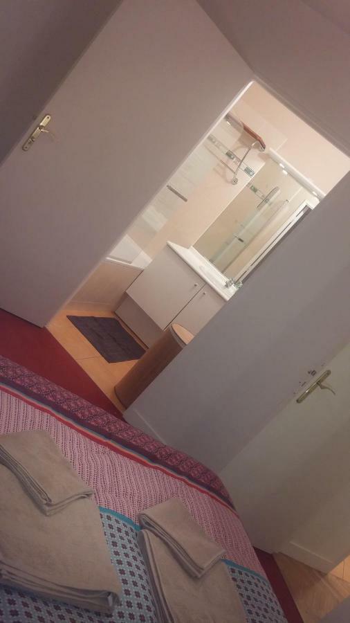 Appartement Avec Rez De Jardin A Disneyland Montevrain Bagian luar foto