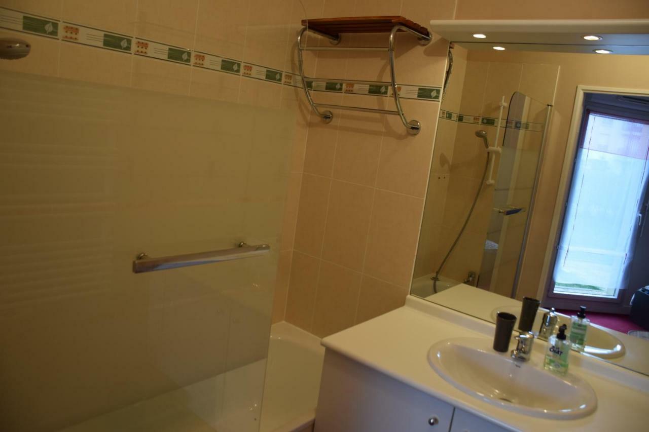 Appartement Avec Rez De Jardin A Disneyland Montevrain Bagian luar foto