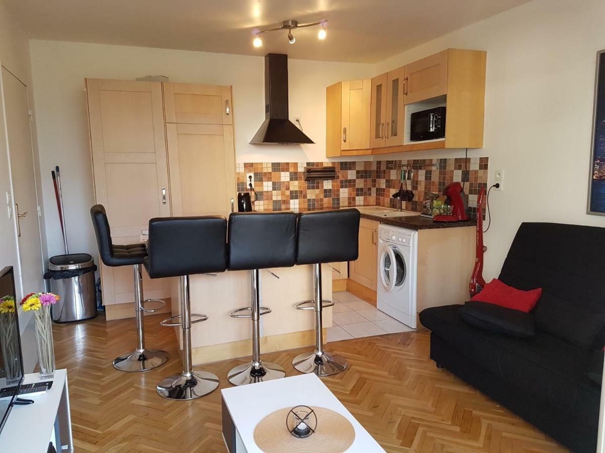 Appartement Avec Rez De Jardin A Disneyland Montevrain Bagian luar foto