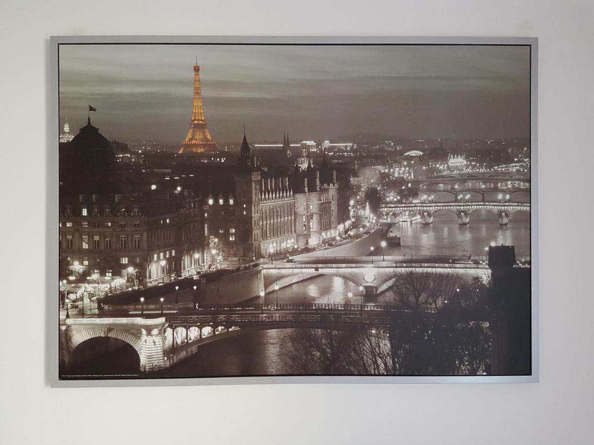 Appartement Avec Rez De Jardin A Disneyland Montevrain Bagian luar foto